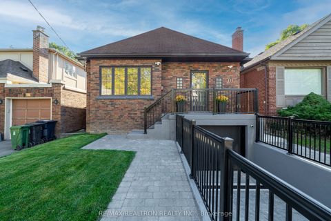 Photo of 111 Sutherland Drive, Toronto, ON M4G 1H8 (MLS # C12467520)
