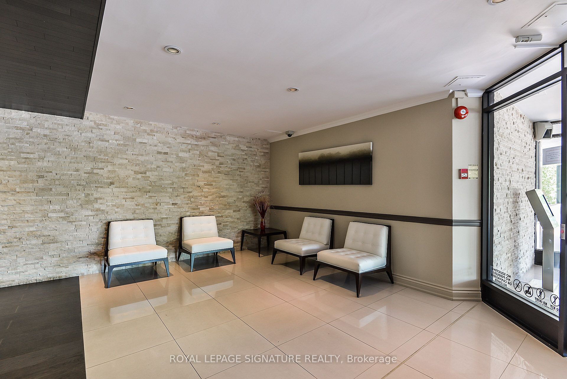 1485 Lakeshore Road E 411