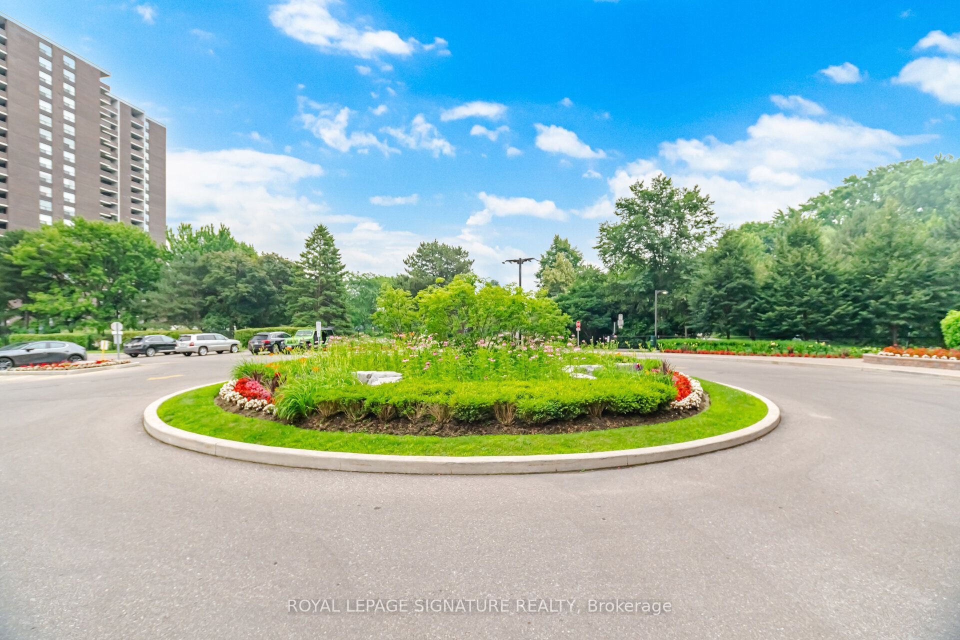 1485 Lakeshore Road E 411