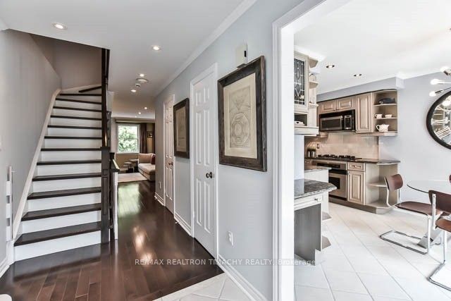 91 Confederation Way
