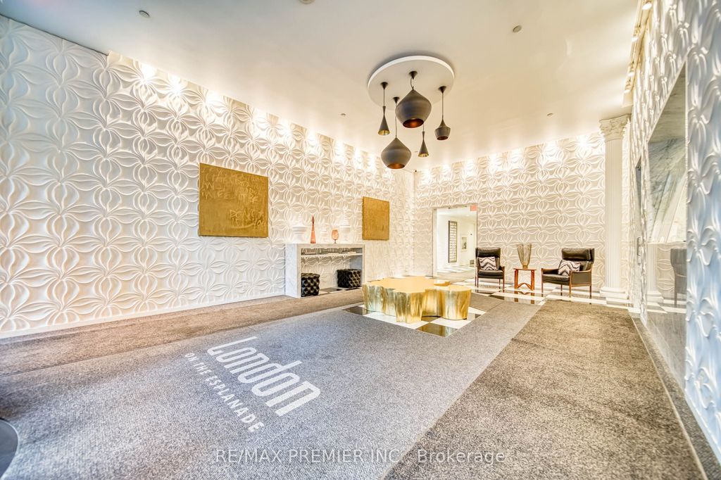 Photo of 1 Scott Street #1404, Toronto, ON M5E 1A1 (MLS # C12860410)