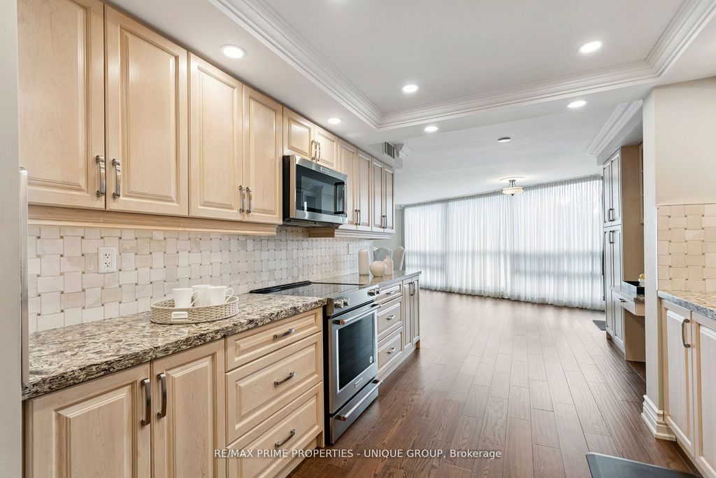 Photo of 2010 Islington Avenue #405, Toronto, ON M9P 3S8 (MLS # W12452244)