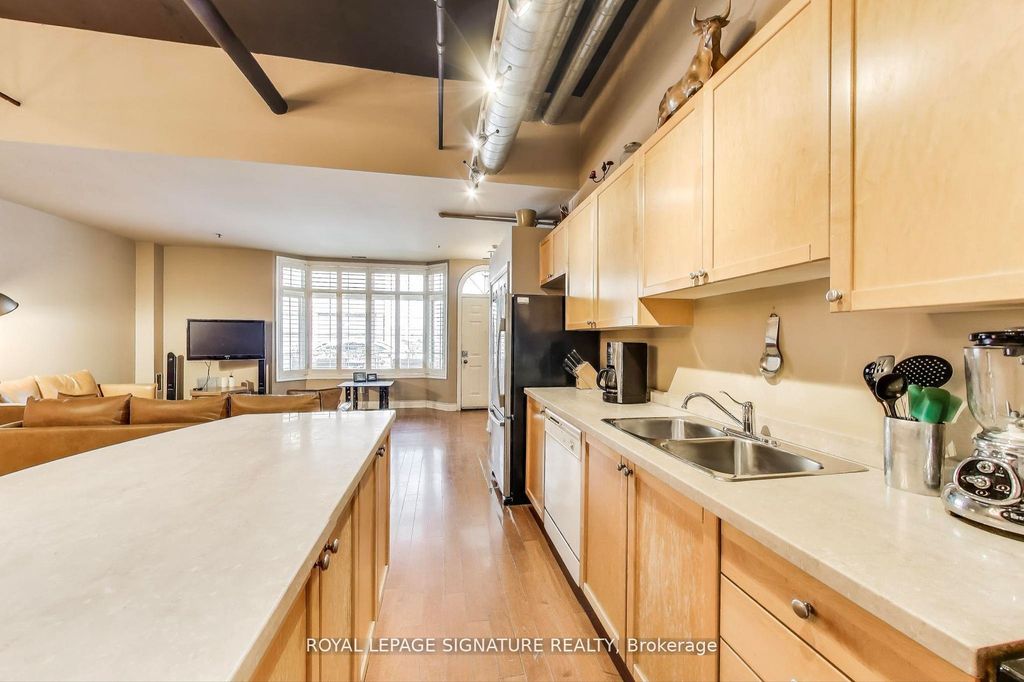 Photo of 72 St. Patrick Street, Toronto, ON M5T 1V1 (MLS # C12589654)