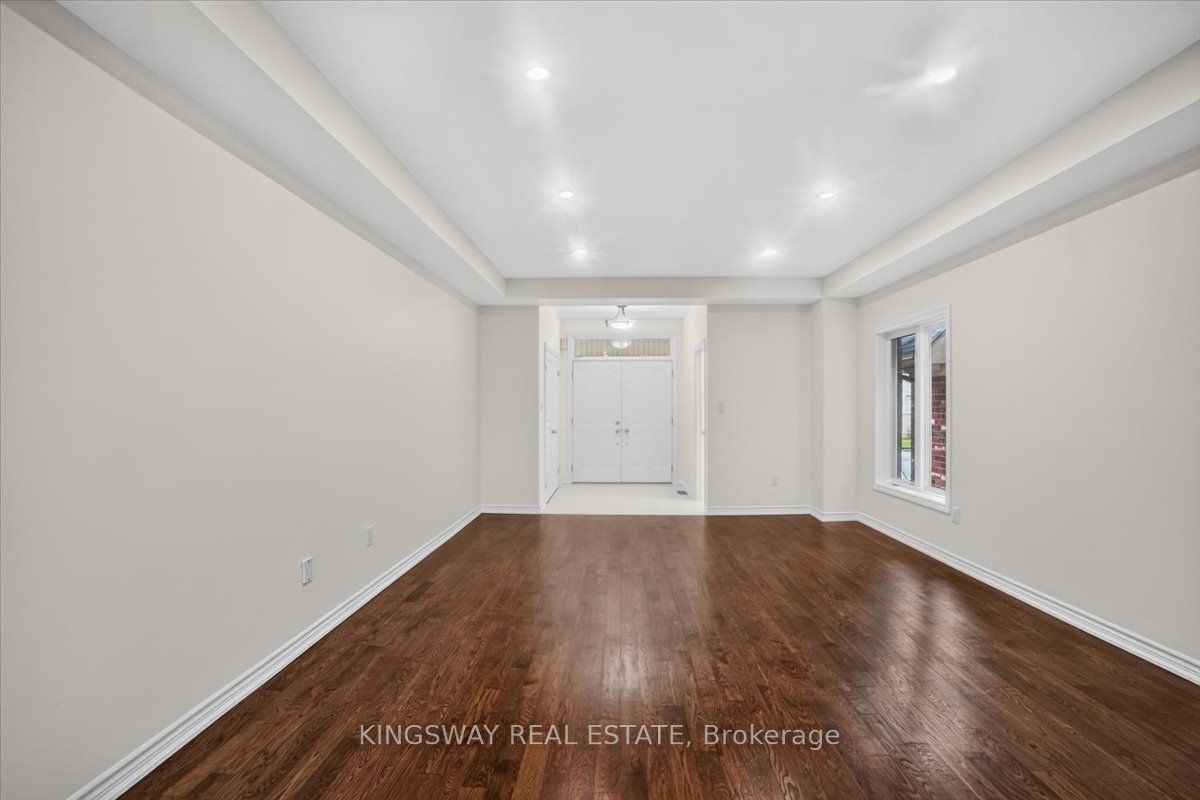 8 Monkton Circle