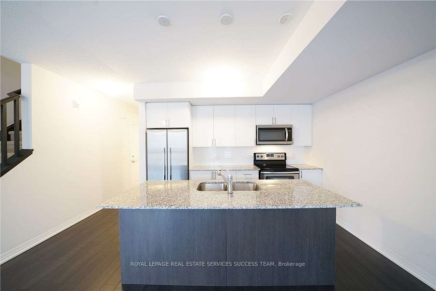 1208 Main Street E 207