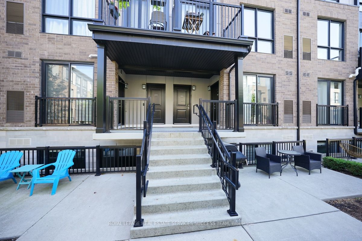 1208 Main Street E 207