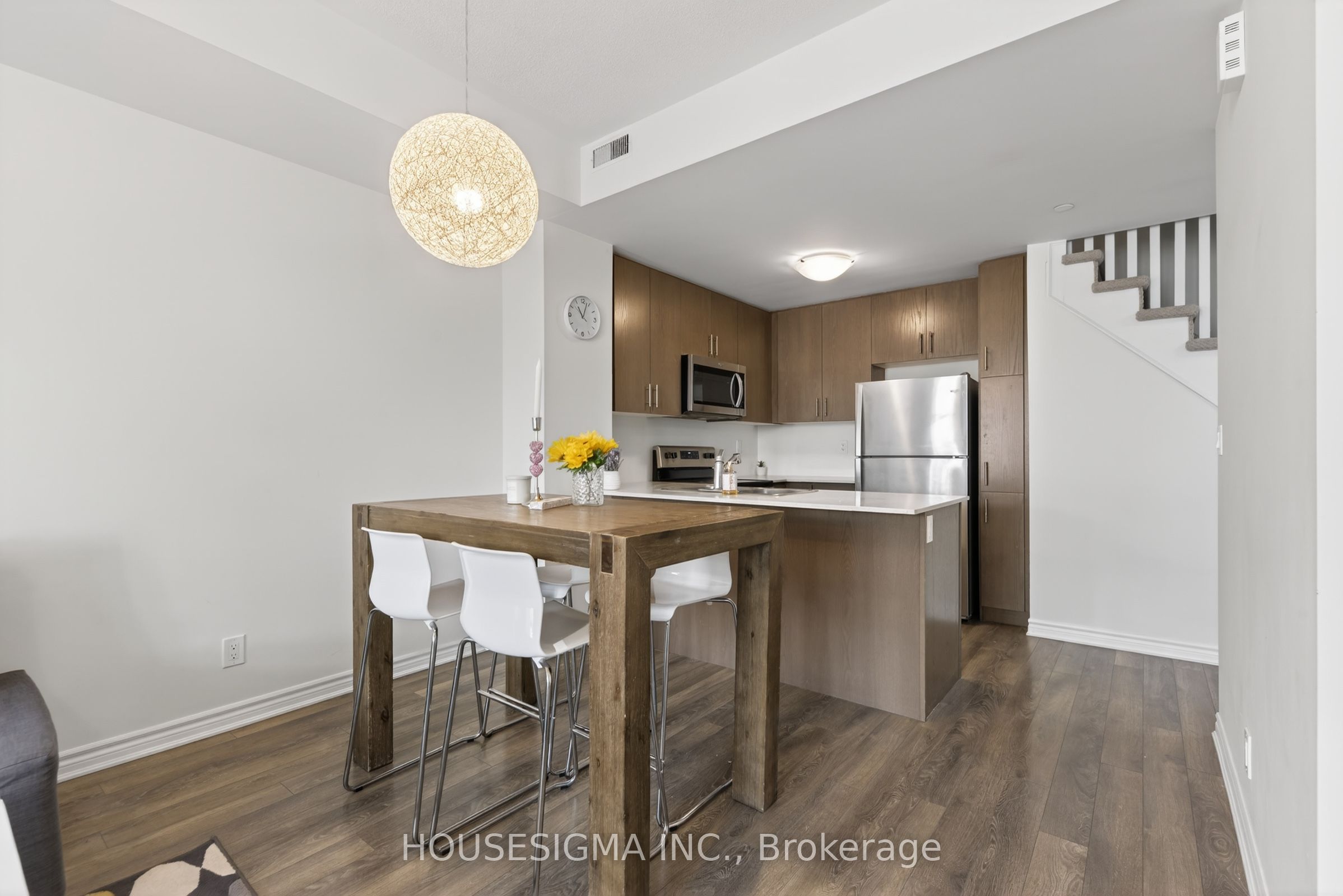 85 Eastwood Park Gardens 5