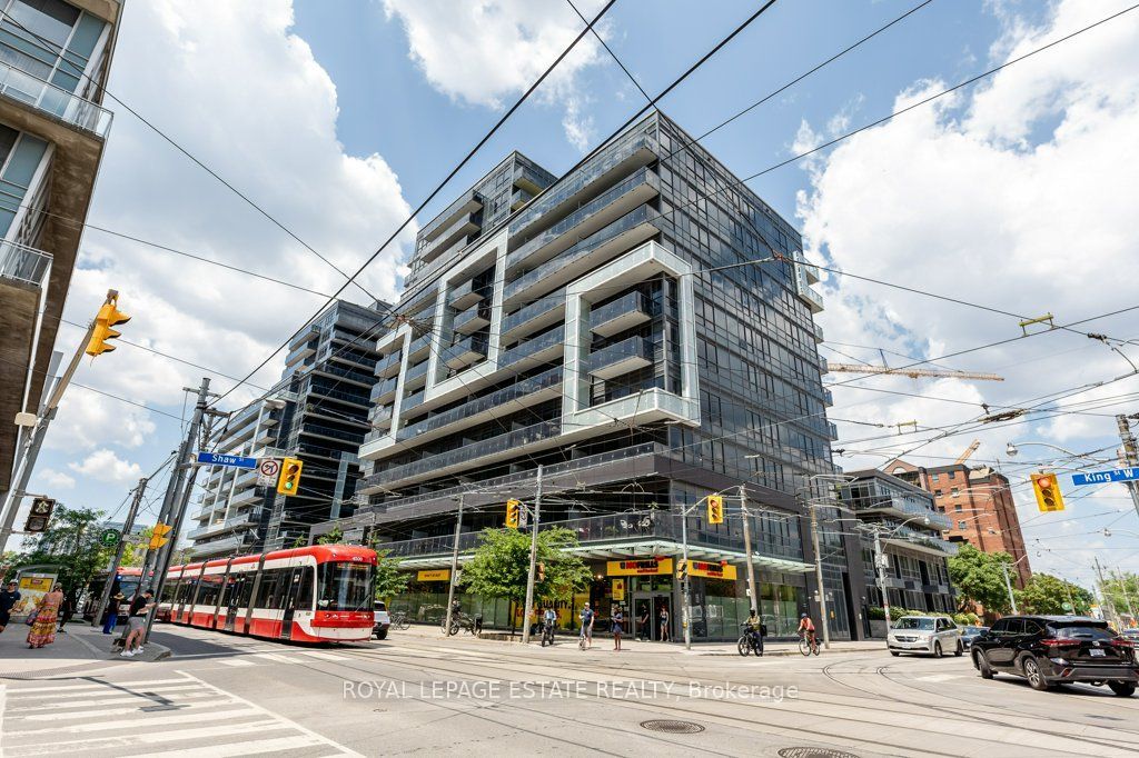 Photo of 1030 King Street W #922, Toronto, ON M6K 0B4 (MLS # C12478479)