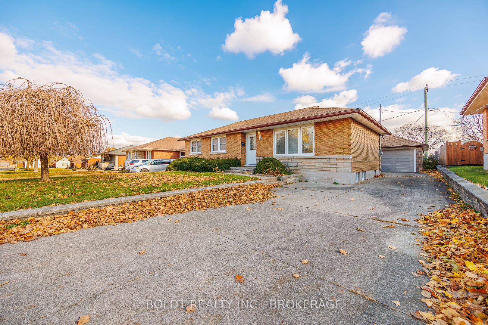 24 Winslow Crescent