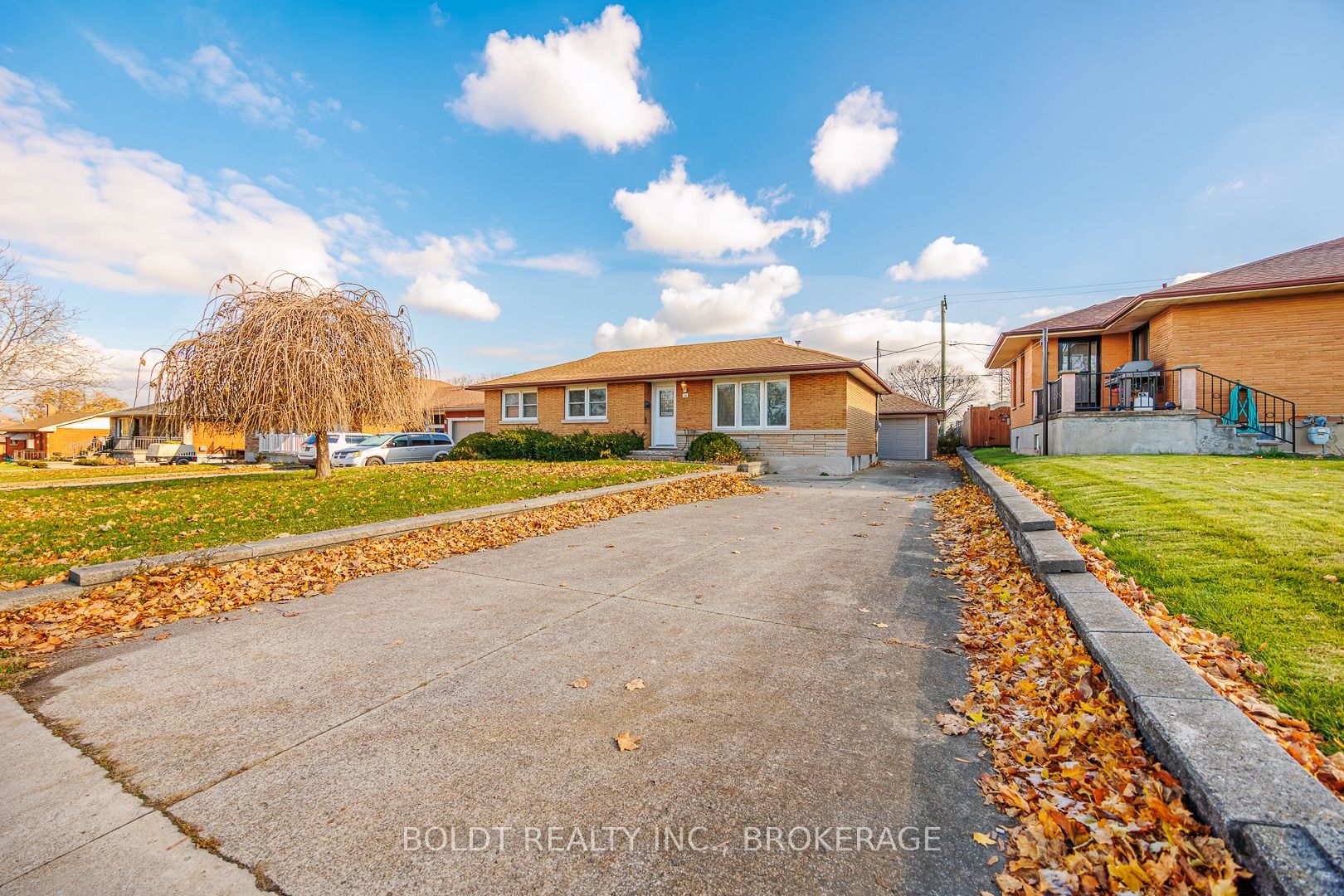 24 Winslow Crescent