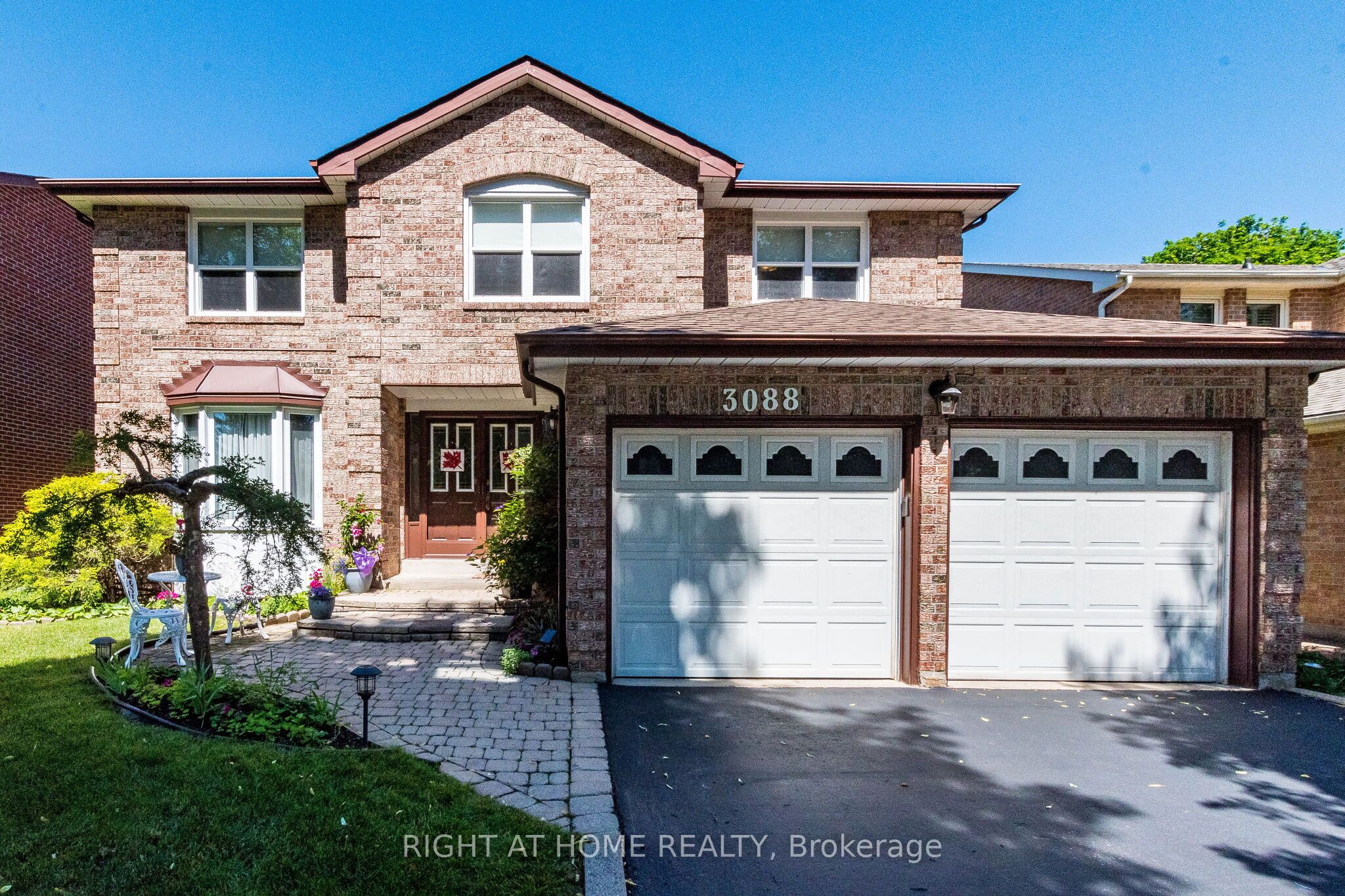 3088 Spring Creek Crescent