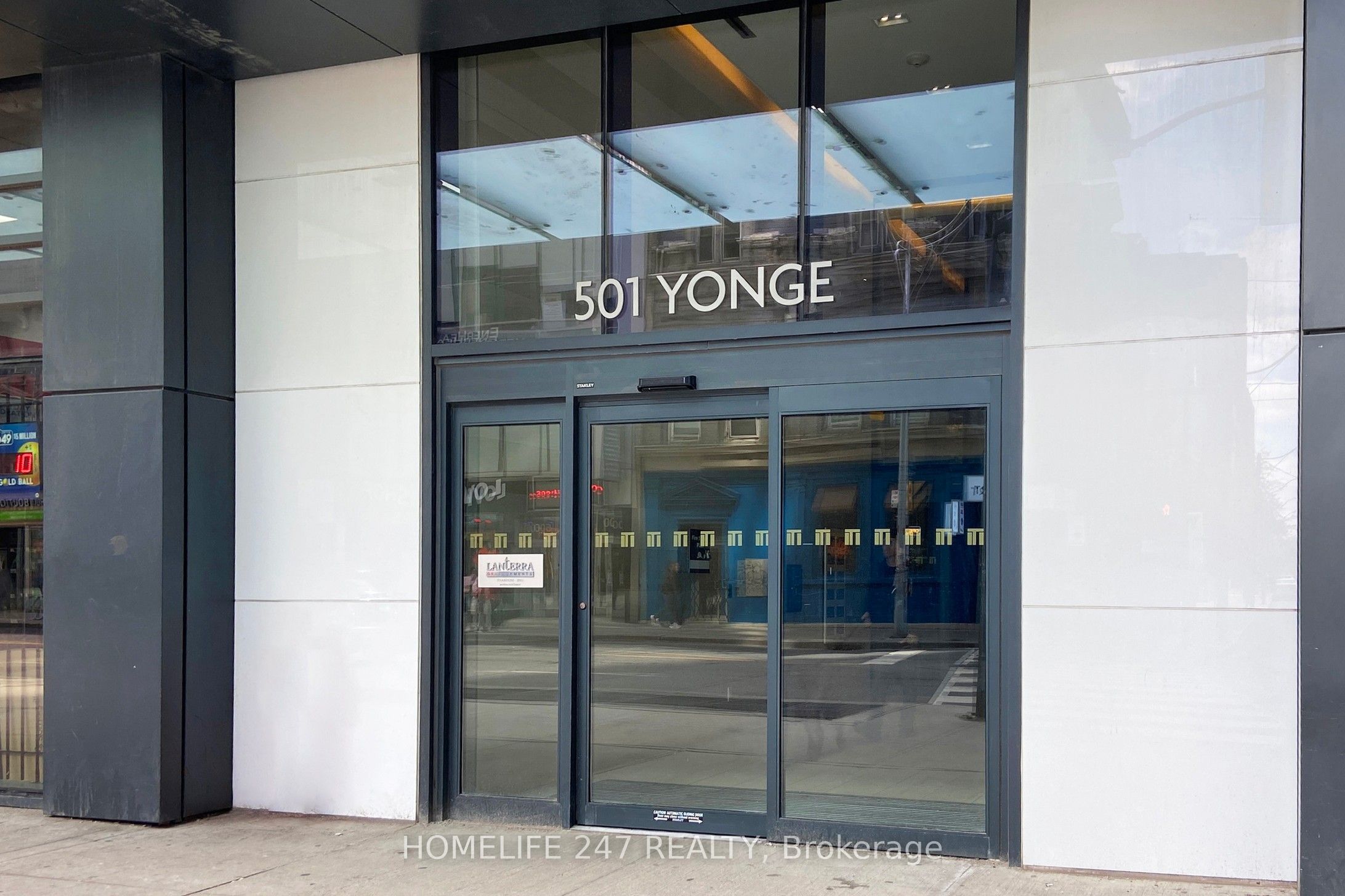 501 Yonge Street 2701