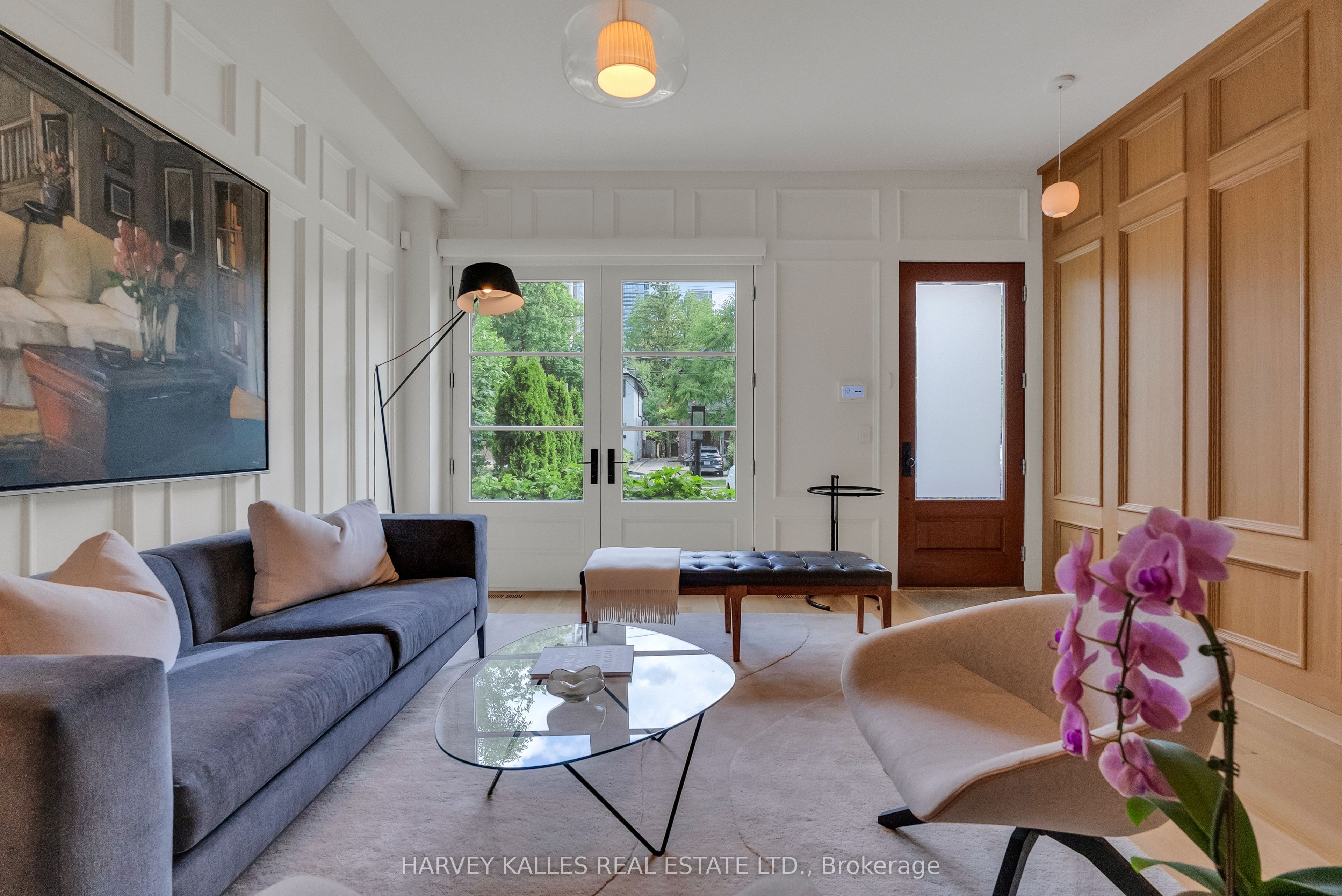 82 Sherwood Avenue