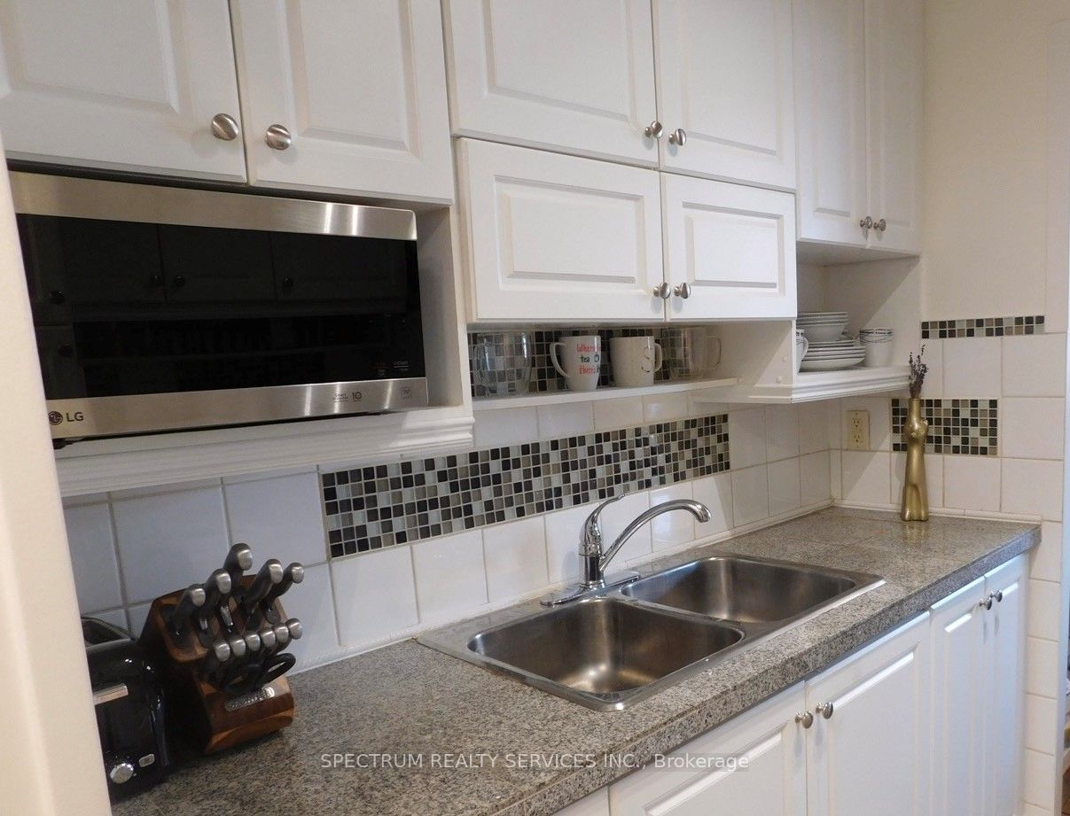 3320 Fieldgate Drive 808