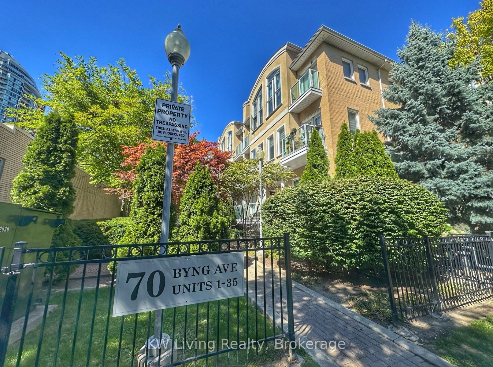 70 Byng Avenue 15