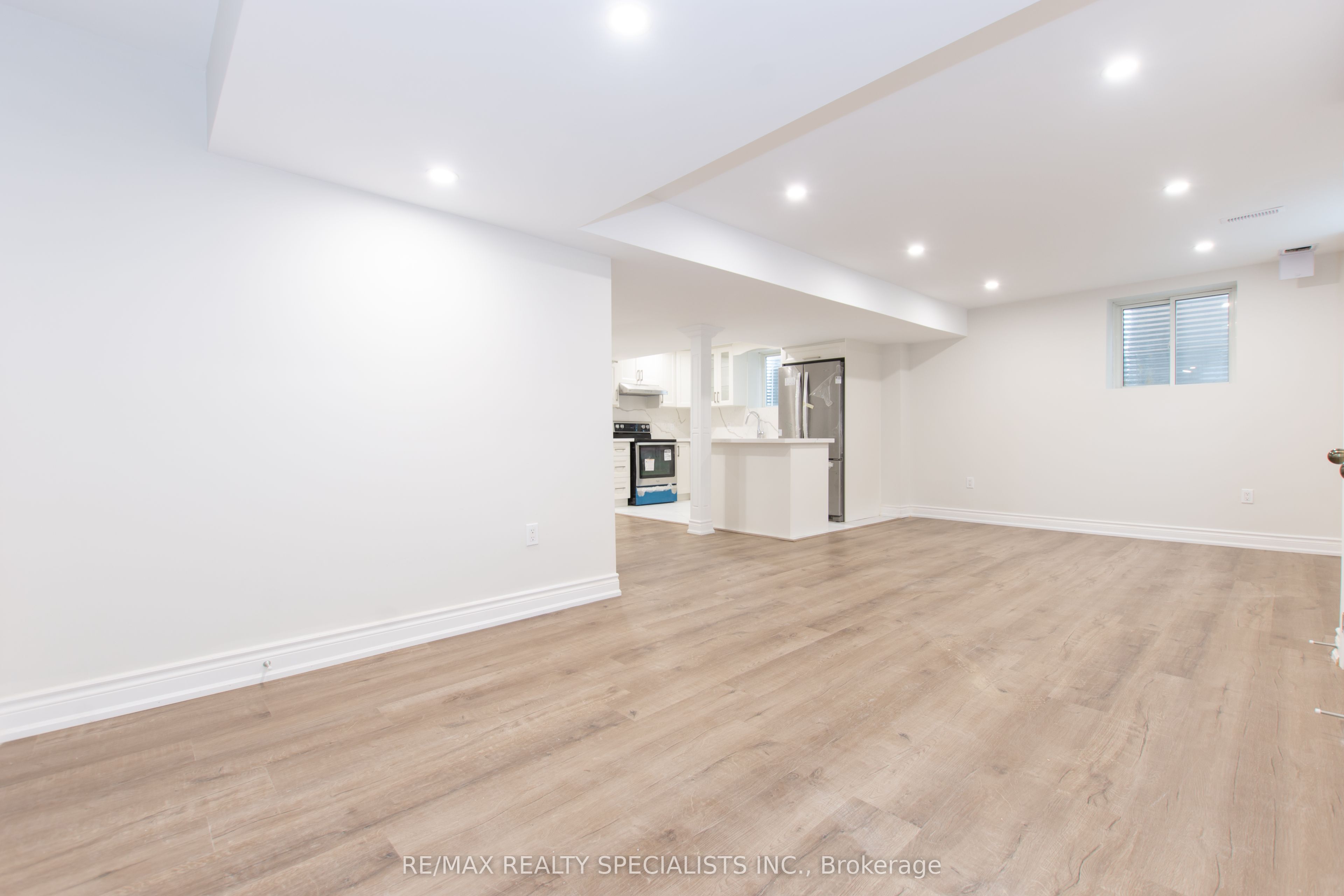 1563 Doran Crescent Bsmt
