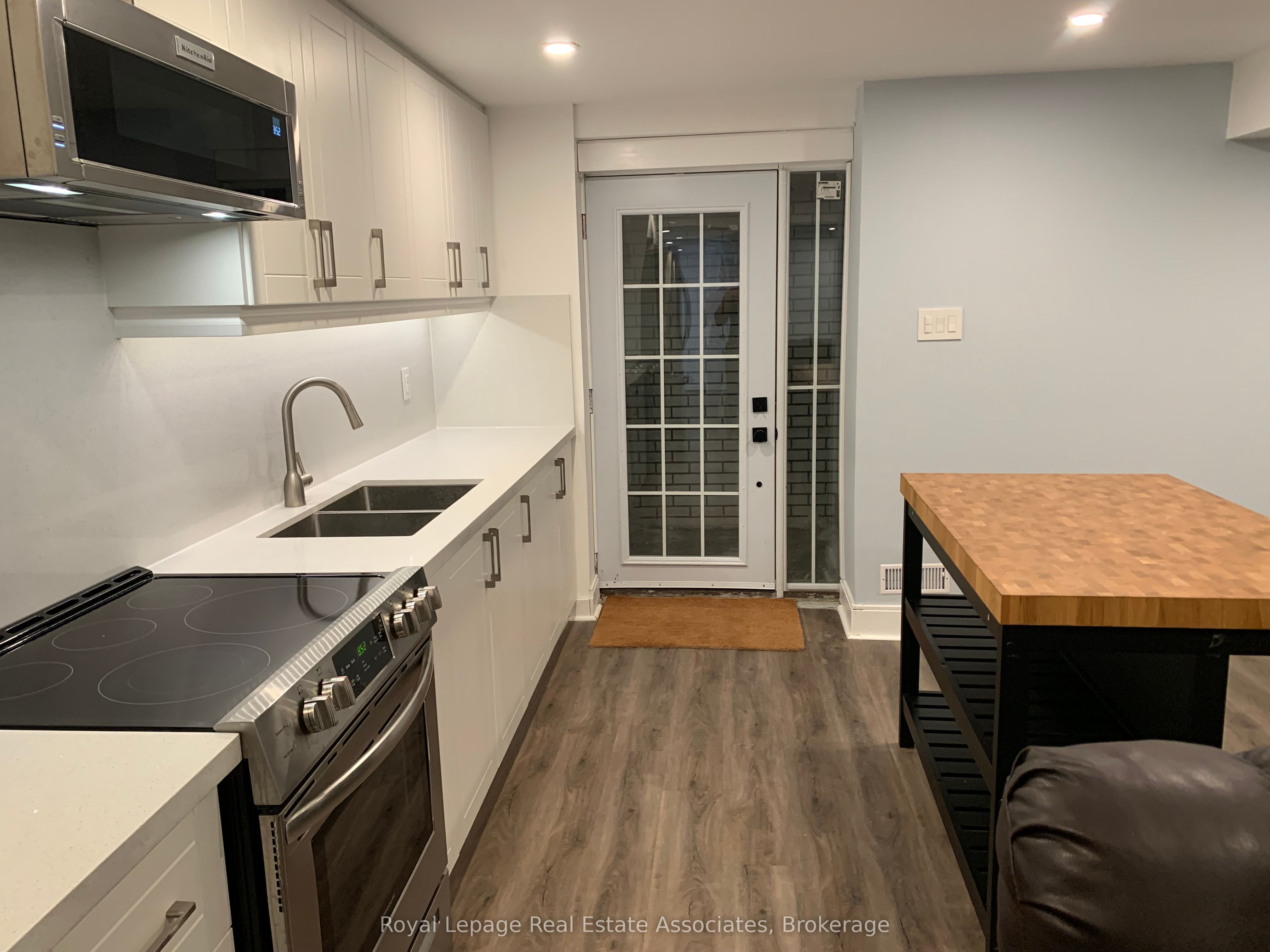 114 Sail Crescent (Lower)