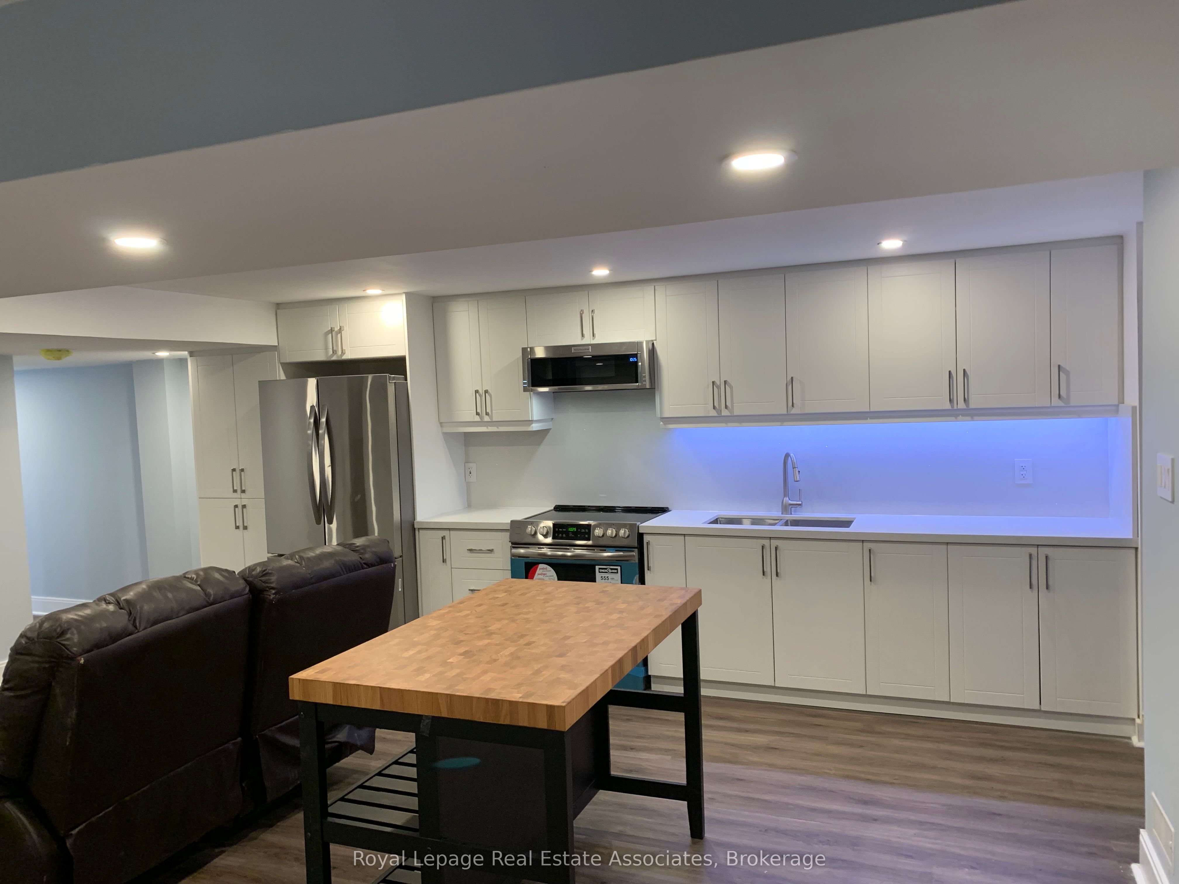 114 Sail Crescent (Lower)
