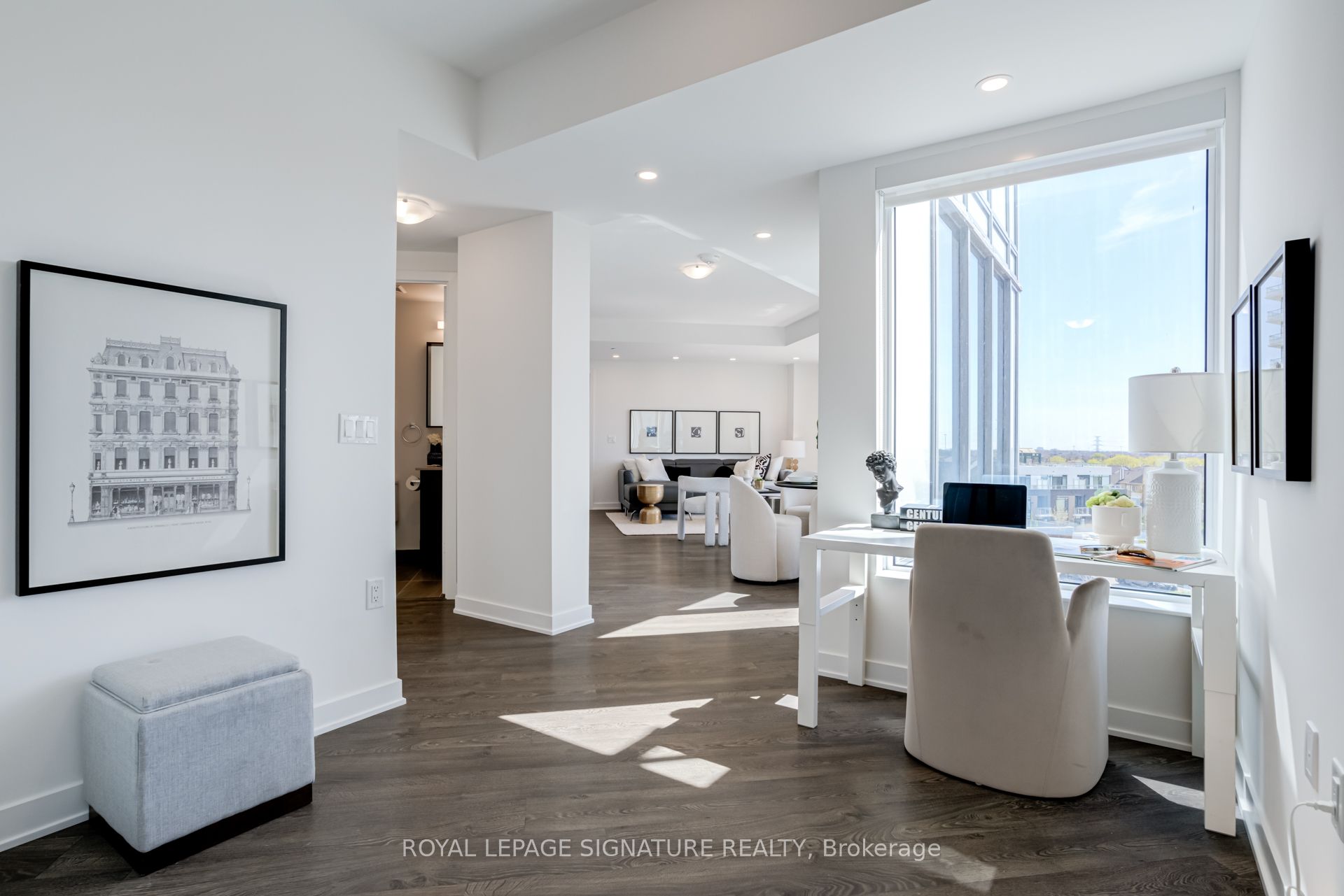 4655 MetCalfe Avenue 405B