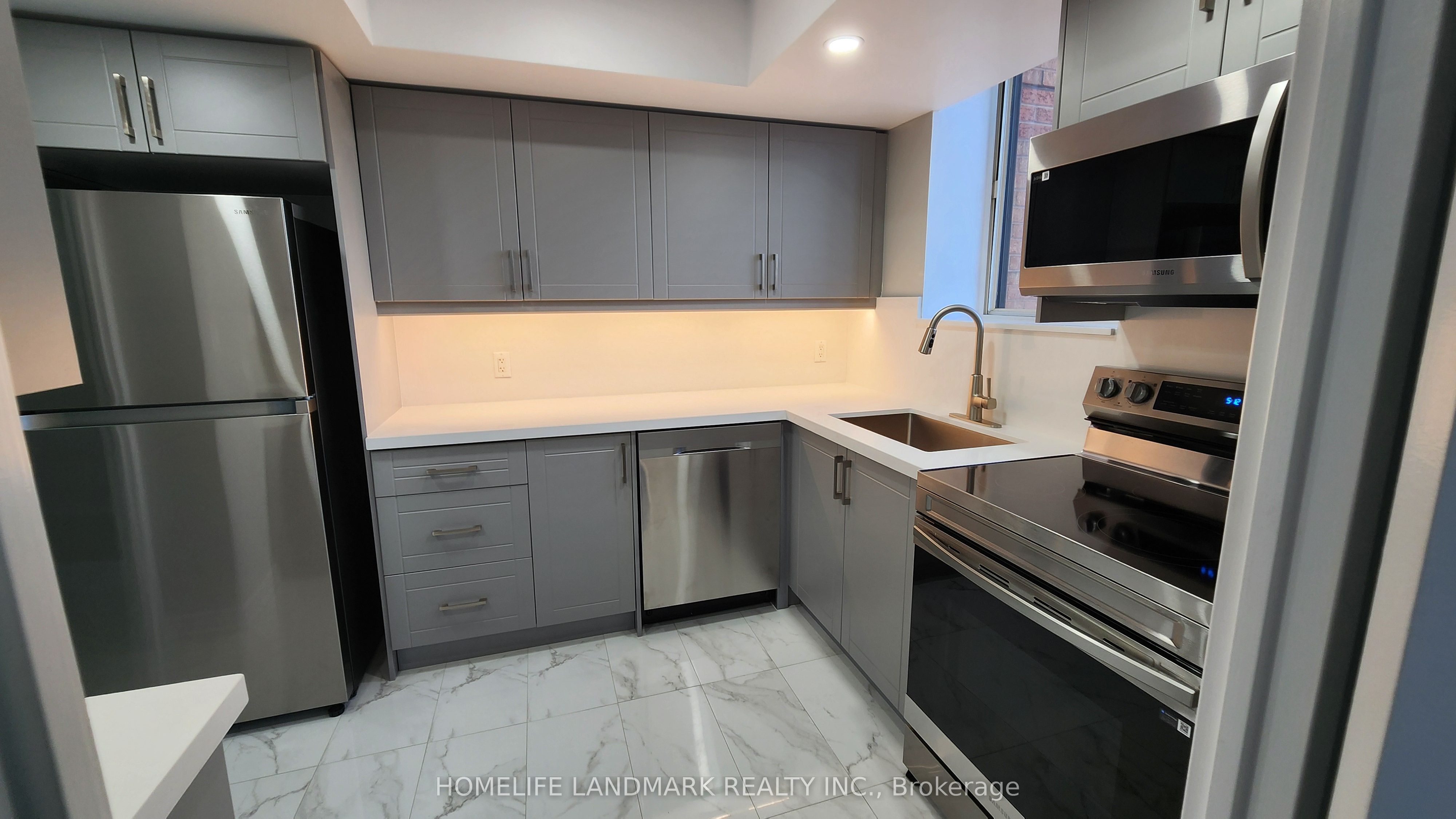 6 Humberline Drive 1103