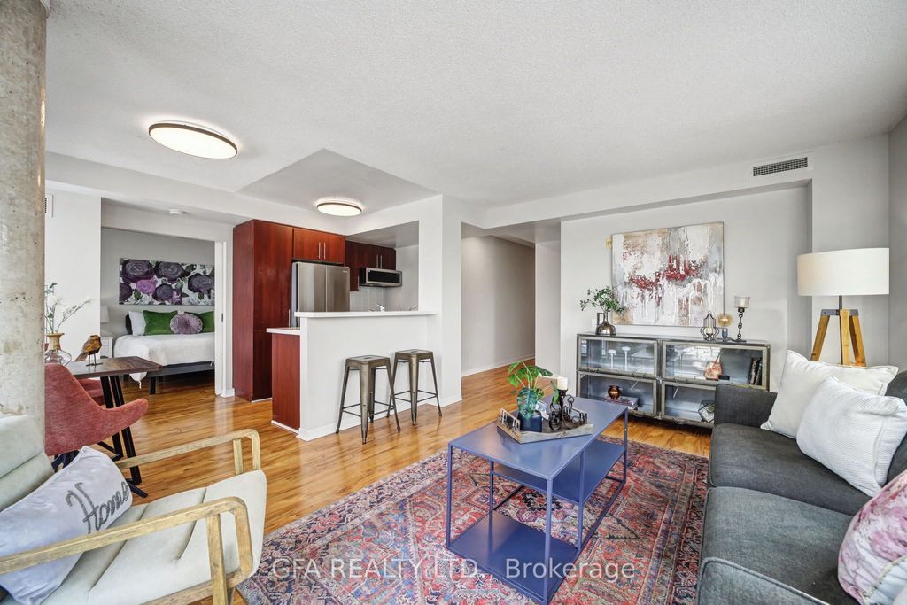 Photo of 1040 The Queensway Street #720, Toronto, ON M8Z 0A7 (MLS # W12723500)