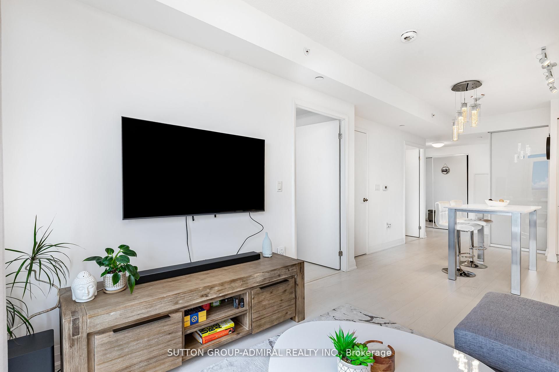 30 Gibbs Road 2701