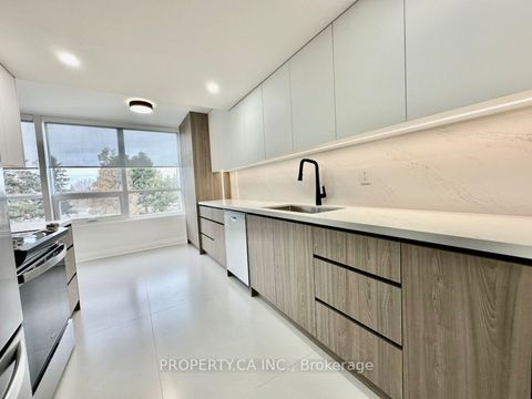 7601 Bathurst Street 212 Vaughan ON L4J 4H5