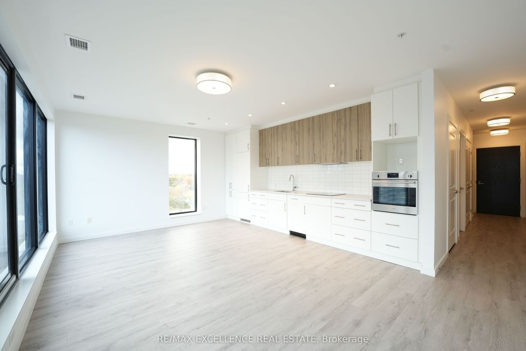 Photo of 181 King Street S #1002, Waterloo, ON N2J 0E7 (MLS # X12734464)