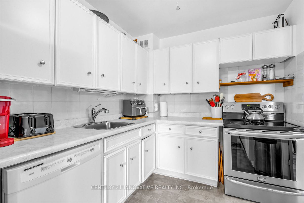 67 Richmond Street 504