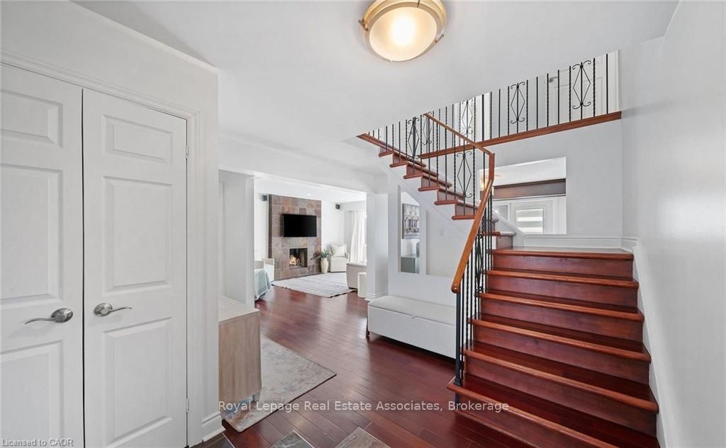 1550 Woodeden Drive