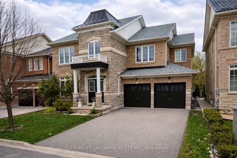 86 Boswell Road N Markham ON L6B 0M5