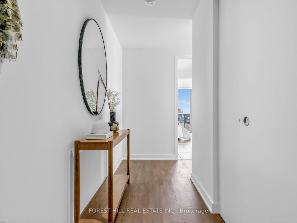 Photo of 185 Roehampton Avenue #1210, Toronto, ON M4P 1R4 (MLS # C12869676)