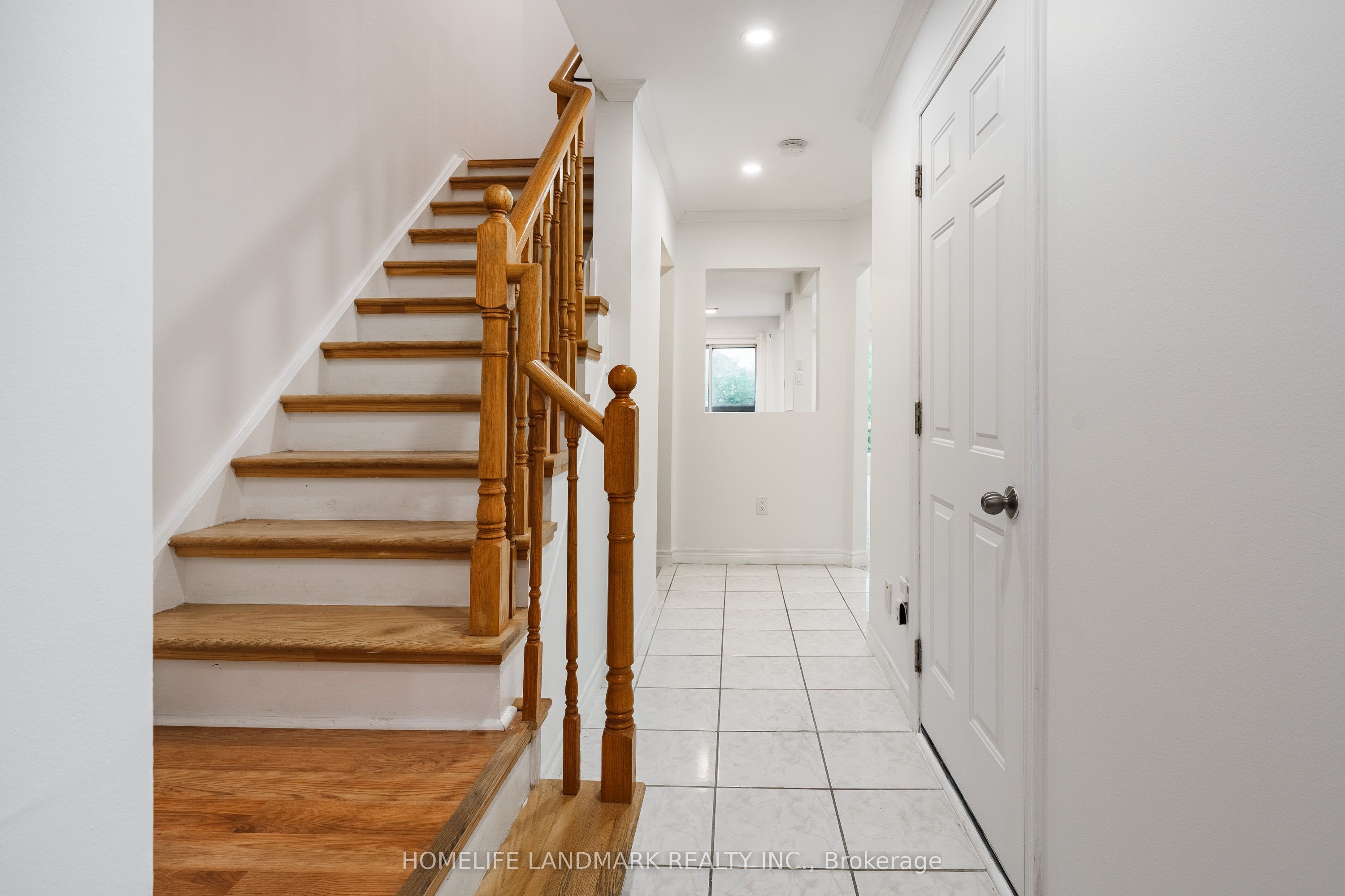 2945 Thomas Street 103