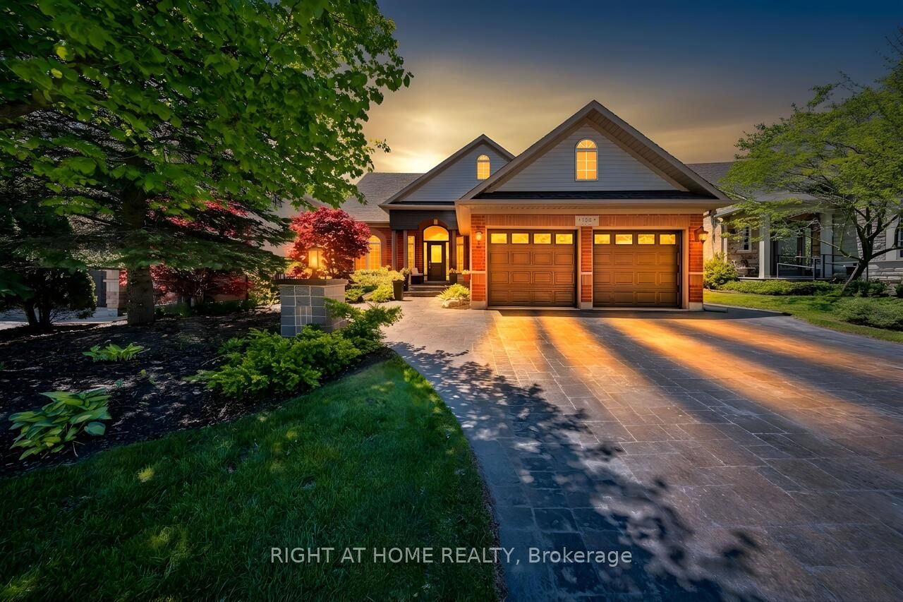 126 Moore Crescent
