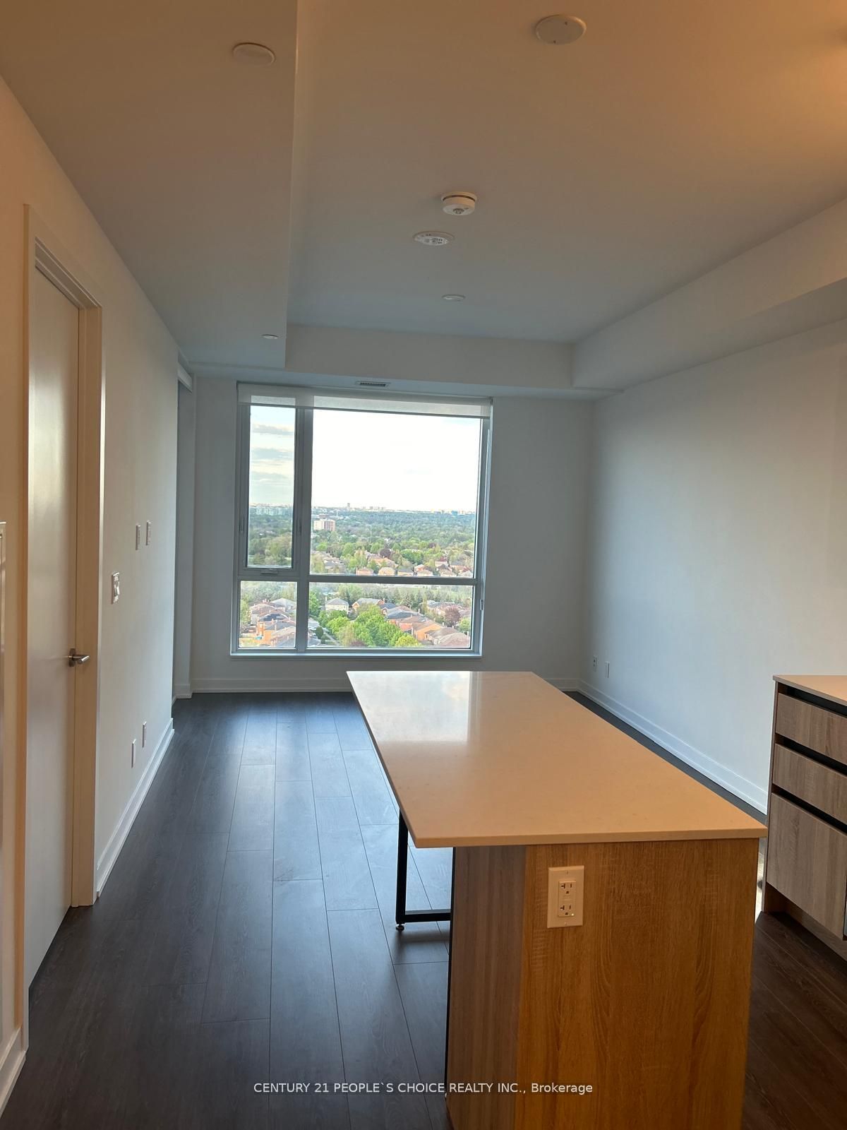 7950 Bathurst Street 1807