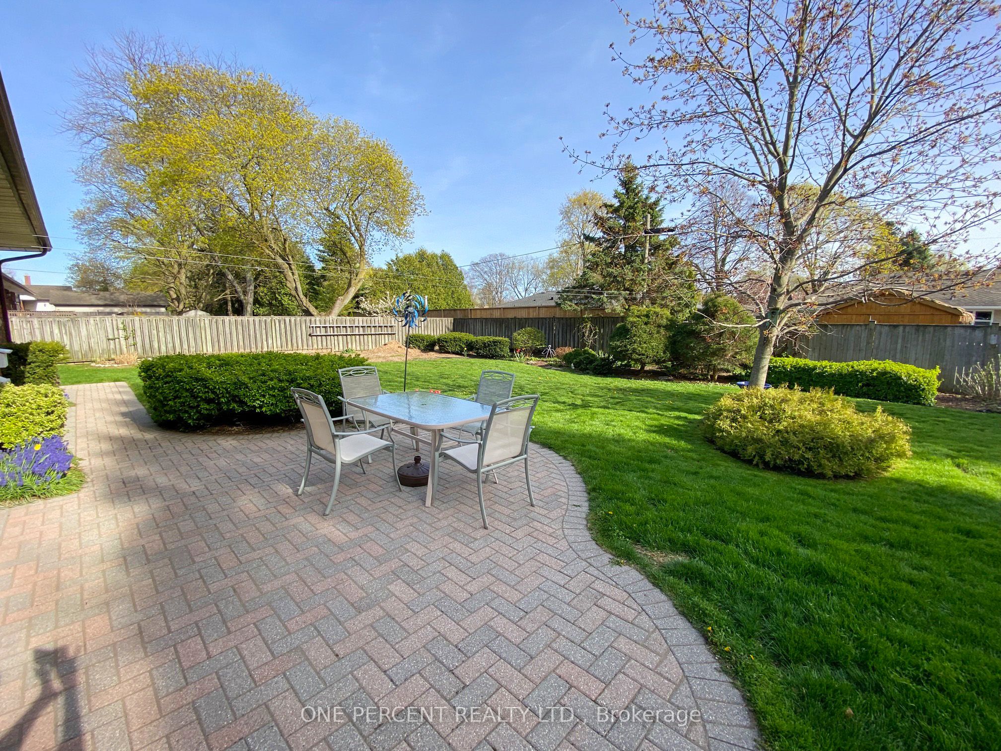 16 Daleview Crescent