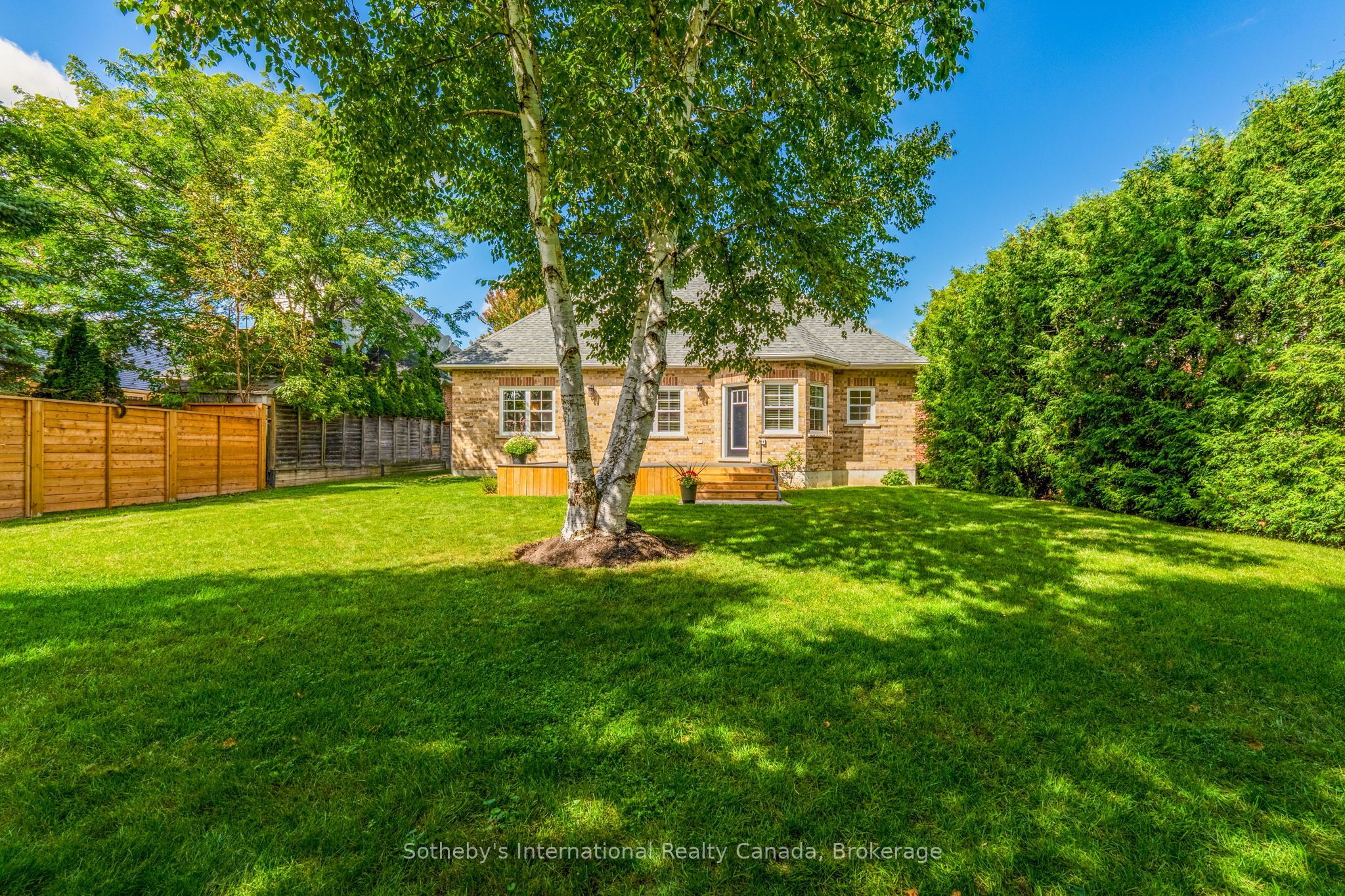 75 Edward Street E
