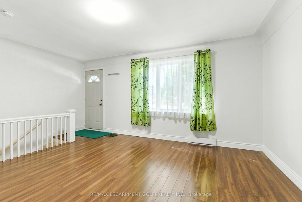 Photo of 24 Macklin Street N, Hamilton, ON L8S 3S1 (MLS # X13079606)