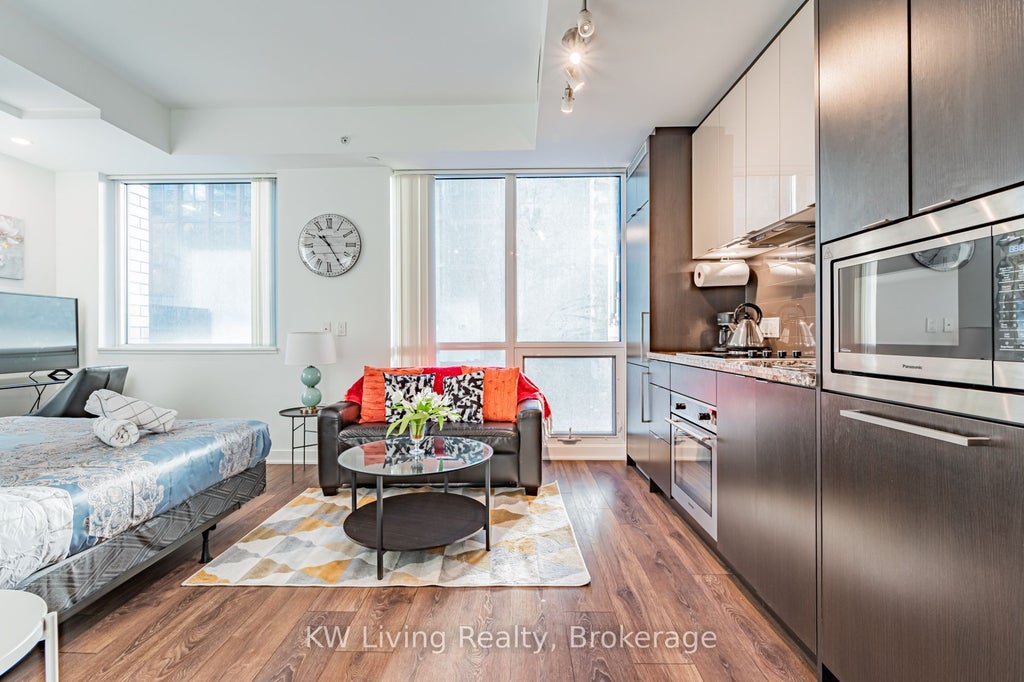 Photo of 115 Blue Jays Way #520, Toronto, ON M5V 0N4 (MLS # C13738494)
