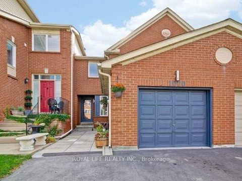 1070 Lindsay Drive Oakville ON L6M 3B5