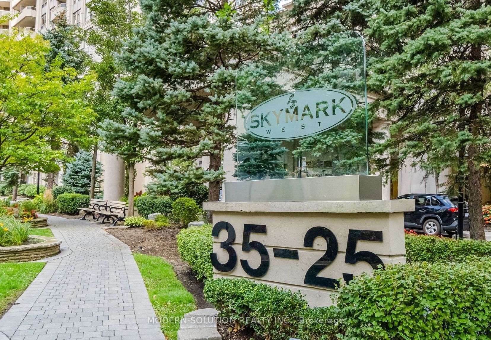 35 Kingsbridge Garden Circle 1804