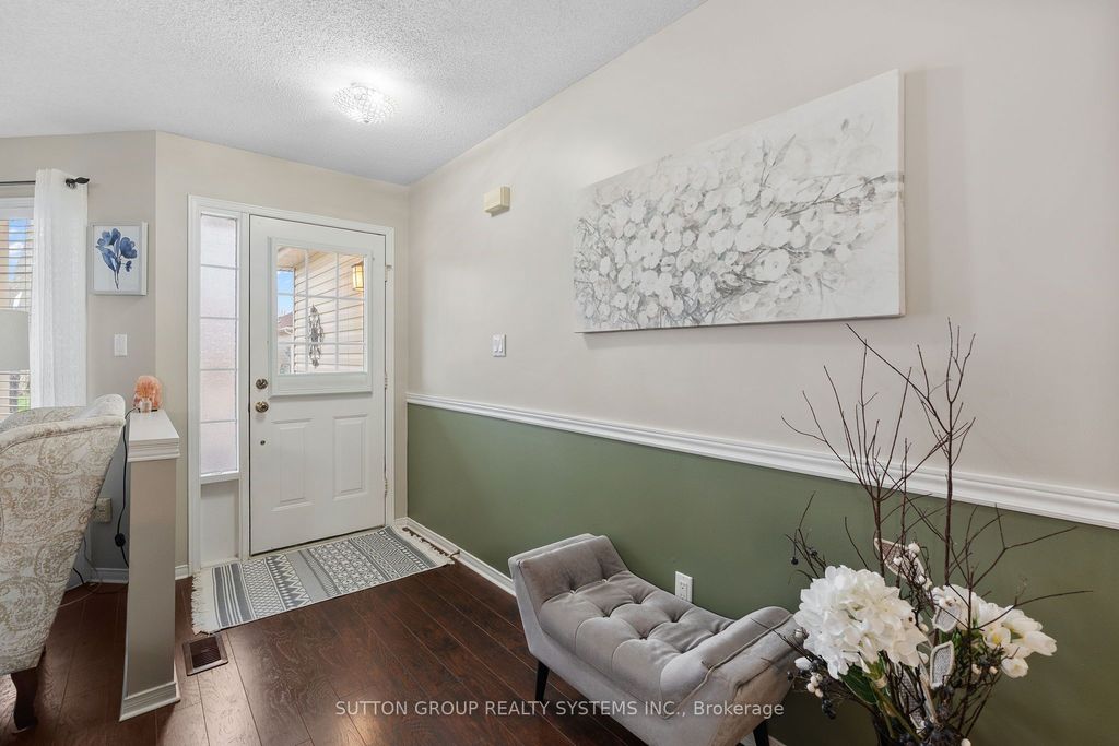 Photo of 21 Long Point Boulevard, Norfolk, ON N0E 1M0 (MLS # X13570008)