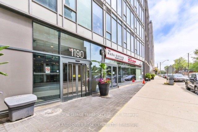 1190 Dundas Street E 510