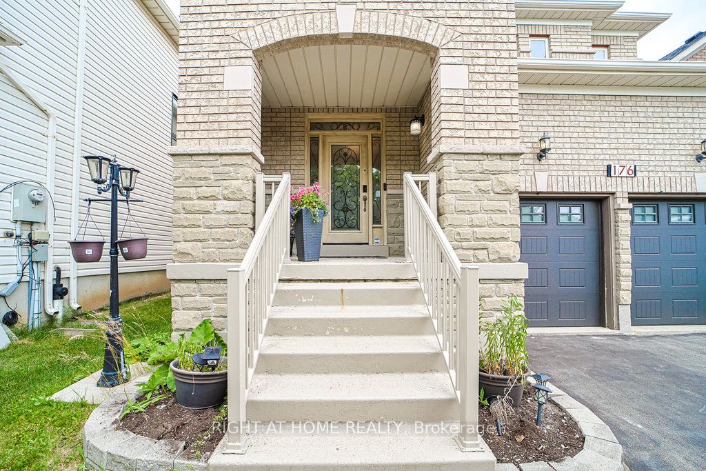 176 Cooke Crescent