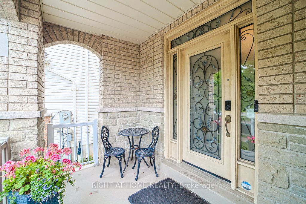 176 Cooke Crescent