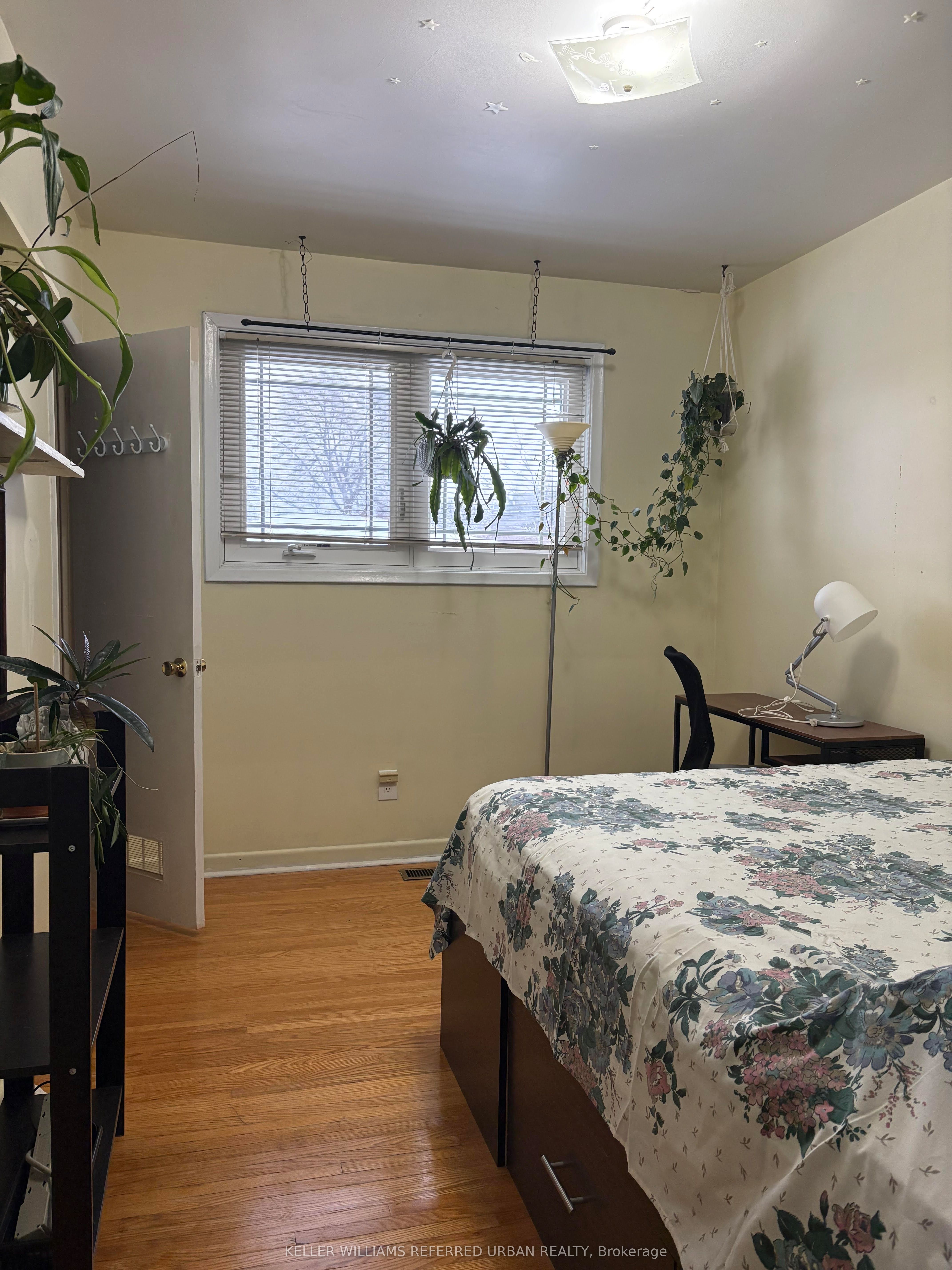 Photo 1 of 7 — 140 Rodda Boulevard Room 2, Toronto, ON M1E 2E9