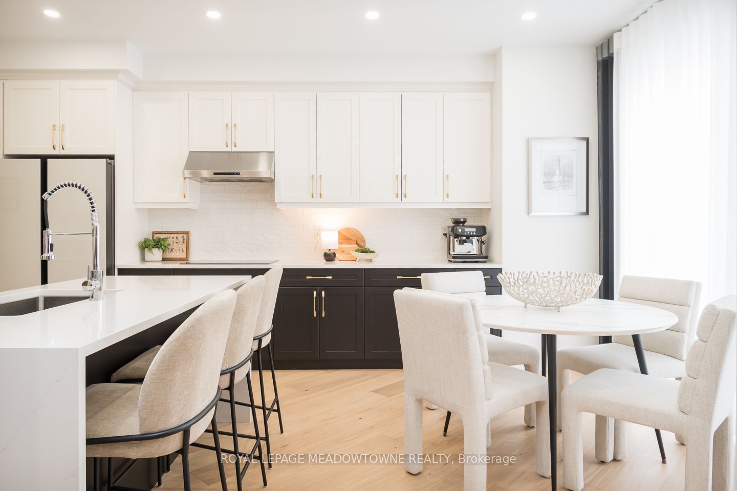 1281 Muskoka Heights