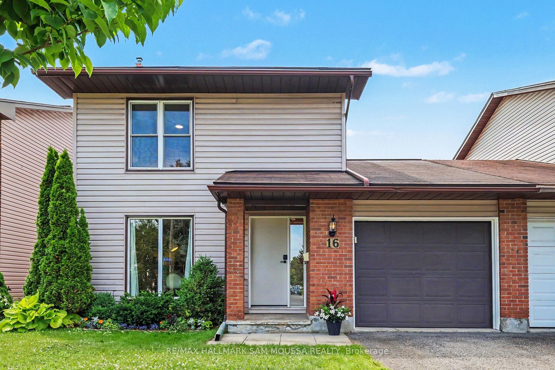 Photo 1 of 49 — 16 Foxfield Drive, Barrhaven, ON K2J 1K4