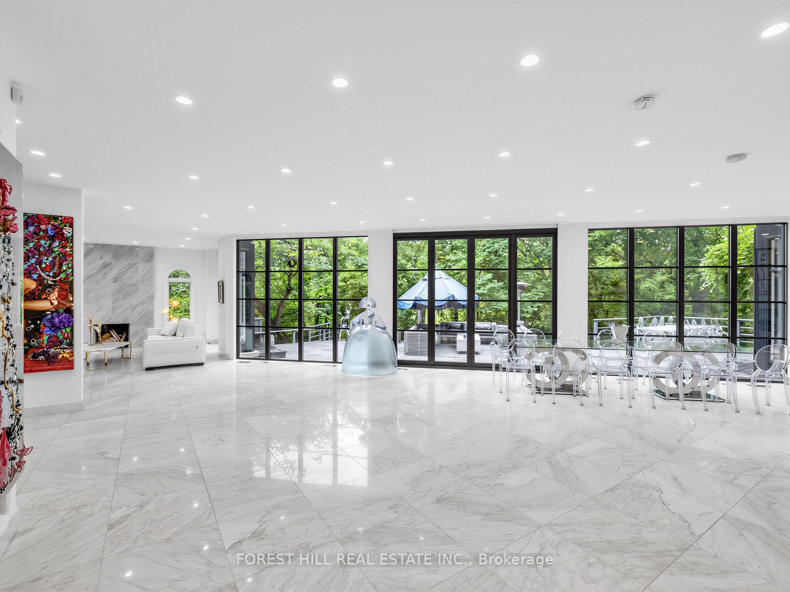 55 Strathearn Boulevard