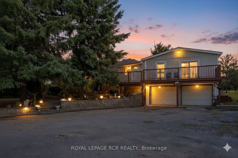 Photo of 1637 15 Side Road, New Tecumseth, ON L0G 1W0 (MLS # N12415008)